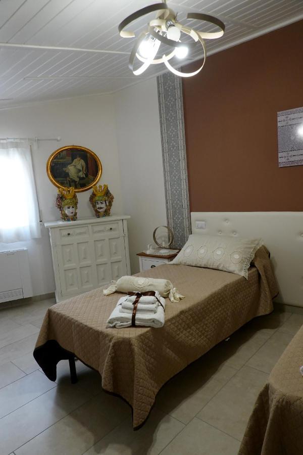 Gli Zii Di Sicilia Bed & Breakfast Racalmuto Luaran gambar